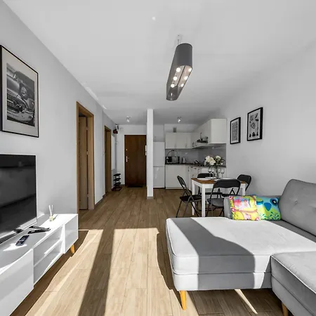 Rondo Onz - 11th Floor, Location, Metro - By Rentujemy