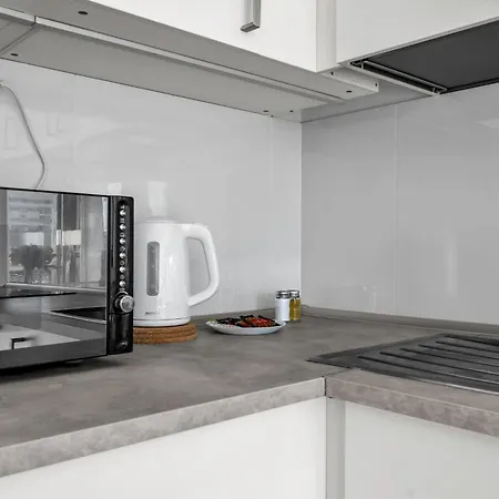 Rondo Onz - 11th Floor, Location, Metro - By Rentujemy