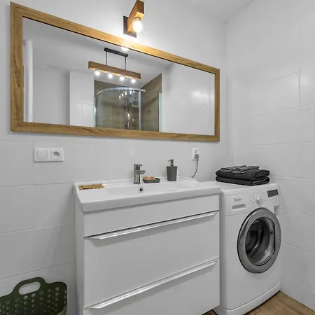 Rondo Onz - 11th Floor, Location, Metro - By Rentujemy *